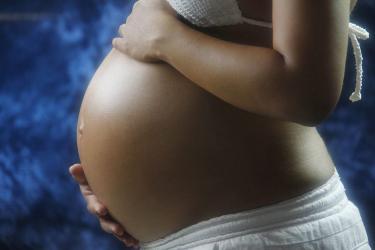 Lee más sobre el artículo ¿Cómo prevenir las estrías durante el embarazo?