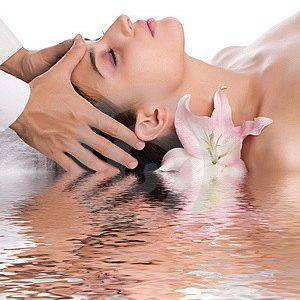 Lee más sobre el artículo Curso de masaje antiestrés